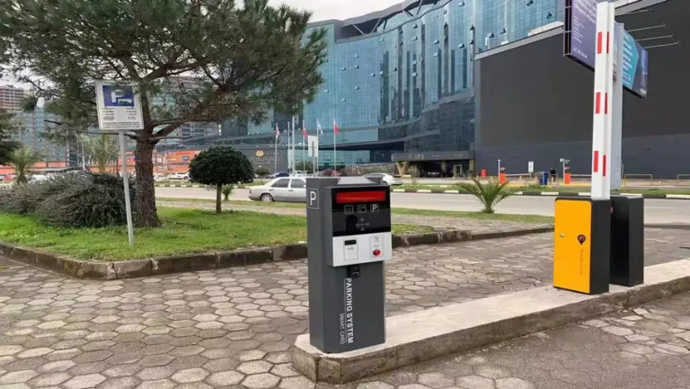 Card & LPR System+Automatic Payment Kiosk At Tbilisi in Georgia