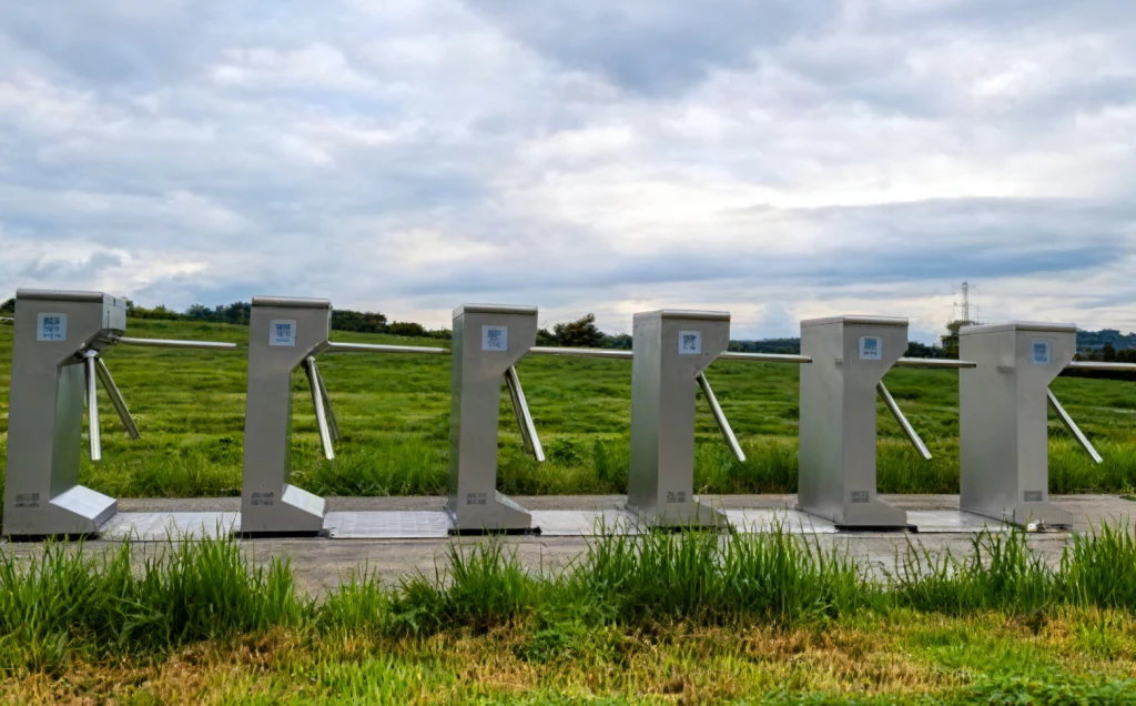 How Does the Tripod Turnstile Gate Mechanism Ensure Secure Access Control
